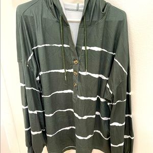 GREEN STRIPE HOODIE XL NEVER WORN